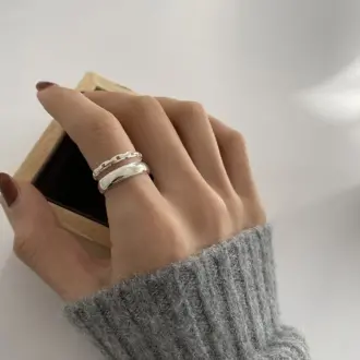 Irregular Double Layer Cross Chain Ring