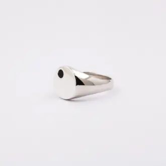 Silver Signet Ring & Dainty Black Onyx Stone - 5.5