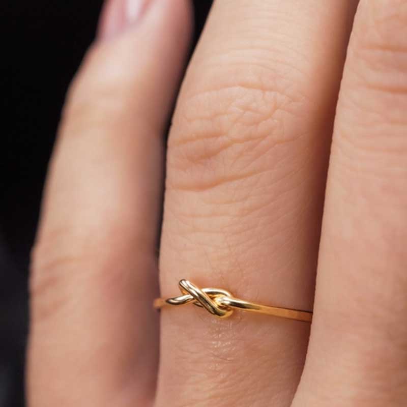 14k Gold-Filled Medium Thick Closed Knot Ring