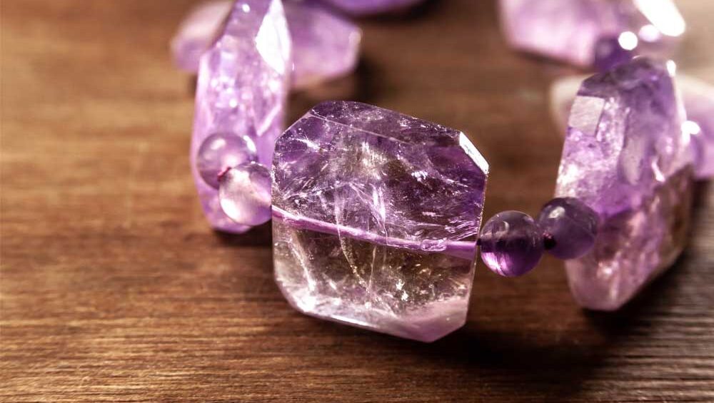 Unveiling the Mystical Beauty: Why Crystals are the Perfect Jewelry Material