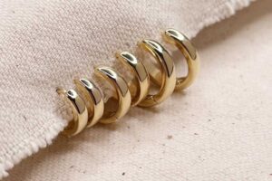 The Sparkling Secrets of Polished Jewelry: Unveiling the Alluring Texture