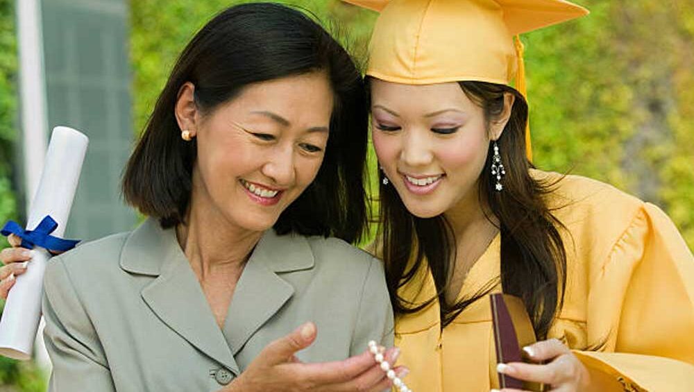 Shine On: Stunning Jewelry Ideas for Graduation Day