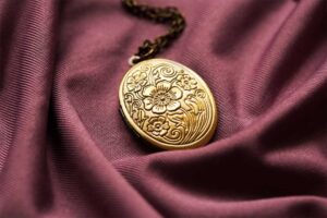 Unlocking the Secrets: Everything You Need to Know About Lockets