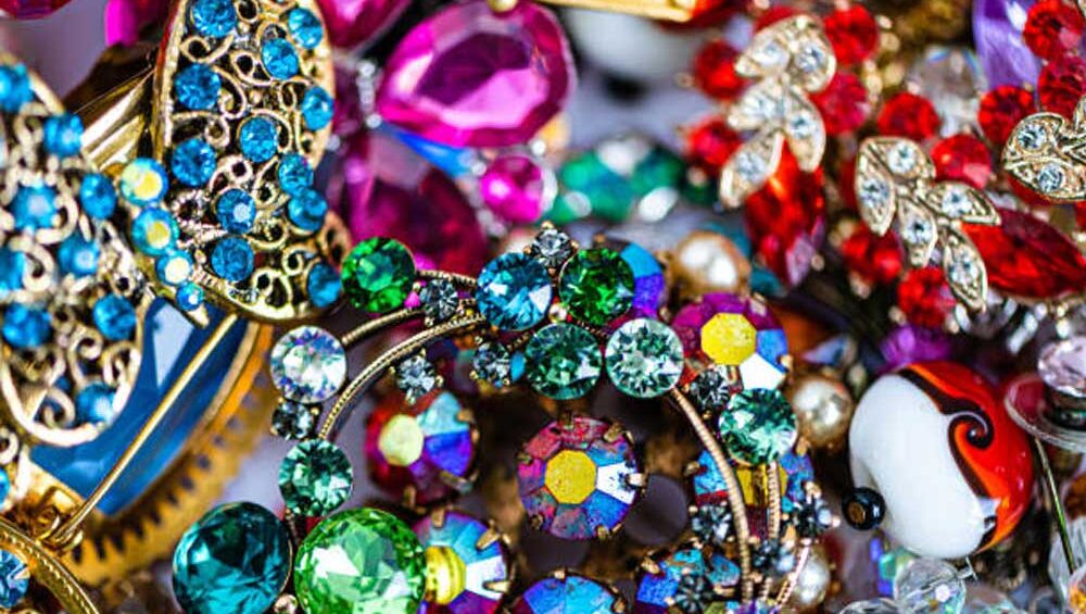 Unlocking the Allure: The Fascinating World of Costume Jewelry
